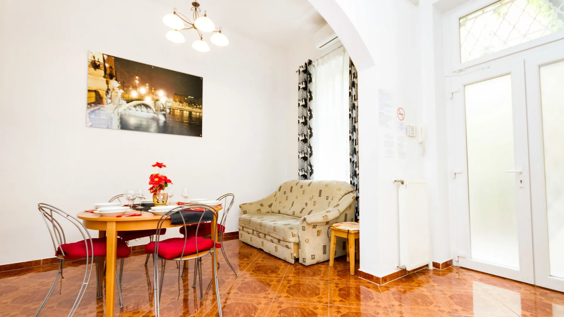 City Centre Style Apartment Budapest 0*,